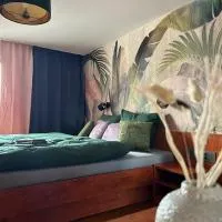 Pension FAULPELZ - Doppelzimmer FLORA, hotel in Niederorschel
