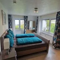 Schöne Wohnung mit Terrasse nahe Schweizer Grenze,位于Küssaberg的酒店