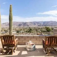 JT Park Villa 360 Views and Starlink on 10 acres, Hotel in Twentynine Palms