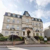 Brit Hotel Confort Bagnoles Normandie, hotell i Bagnoles de l'Orne