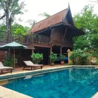 Mekong Villas, hotelli Pak Chomissa