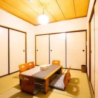 Taro's House Midori、青森市にある青森空港 - AOJの周辺ホテル