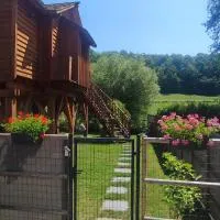 Cabane romantique avec spa privatif insolite en Alsace，Aspach的飯店