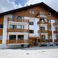 Charmant appartement avec balcon et parking privé، فندق في Lens
