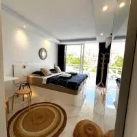 Tenerife Sea View Sun Beach Apartment 214 – hotel w mieście Playa Fañabe