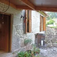 A Parrula, Mar, río y montaña, hotel i Sotomayor