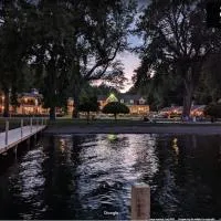Plum Point Lodge，Himrod的飯店