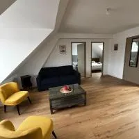 Loft moderne dominant la ville, hotel a Wizernes