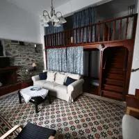 Traditional & Cosy Apartment Batsi, Hotel in Batsi