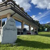Chalet Baita del Sole, hotel i Teglio