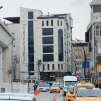 Pars Palas Hotel, hotel Bostaniçi városában