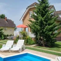 HutiAgi apartman, отель в Шиофоке