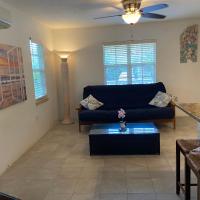 Perfect for Staycations in Little Cayman, hotel poblíž Letiště Gerrard Smith - CYB, Head of Bay
