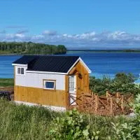 Waterfront Tiny House near Pomquet Beach- Winterized, hotelli kohteessa Antigonish