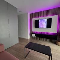 Cap Salou Eros, &xi;&epsilon;&nu;&omicron;&delta;&omicron;&chi;&epsilon;ί&omicron; &sigma;&tau;&omicron; &Sigma;&alpha;&lambda;&omicron;ύ