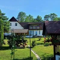Casa de oaspeți Csomortáni vendégház, hotel a Şoimeni