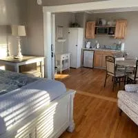 Tavern - The Blue Suite, hotel i Newport