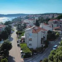 Apartments Antic 1, Hotel in Pješčana Uvala
