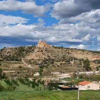 Apartamentos Rurales CR Mazaleón, מלון בMazaleón
