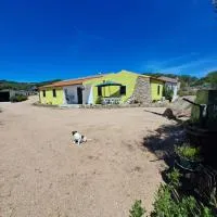 B&B li salcuneddi, hotel v destinácii Aglientu