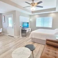 Air Conditioned Studio King Bed Free Laundry, hotel di Keaau