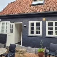 Skrædderens Baghus, hotel u gradu Asens