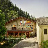 Rifugio Lou Lindal, hotel a Canosio