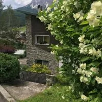Villa Lucia appartamento Fiore, hotel en Padola