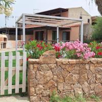Sissi House - Trilocale con Giardino - Porto Pollo, hotel a Porto Pollo