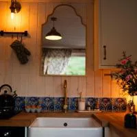 Green hut at Slieve Croob Glamping, ξενοδοχείο σε Ballyward