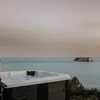 Ocean View Bach، فندق في Motunau