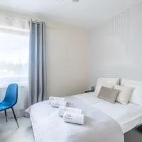 Sztutowo Lazurowy Dwór - Apartamenty oraz Pokoje z Parkingiem, хотел в Штутово