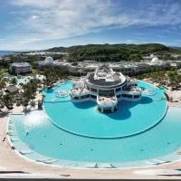 The Signature Level at Grand Palladium Lady Hamilton Resort & Spa- All Inclusive, ξενοδοχείο σε Lucea