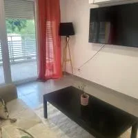 appartement idéalement situé – hotel w mieście La Trinité