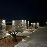 Filotimia: Schoinoussa şehrinde bir otel