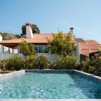 Casa dos Escritores - Casa Geminada com Piscina Privada, hotel v destinácii Marvão