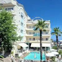 Luxor Beach Boutique Hotel Cattolica, hótel í Cattolica