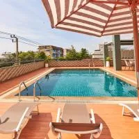 Cozy Donmueang Hotel, hotel u gradu 'Lak Si'