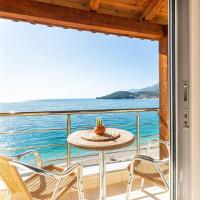 Potam'Sea Bliss 36- Beach Front, Sun Beds & Parking, hotel u gradu 'Himare'
