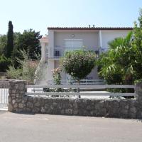 Apartmani Davorka, hotel em Krk