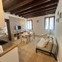 Wood 32 family -jvapartmentRovigo, viešbutis mieste Rovigas