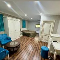 Deluxe Family Hotel, hotell i Ağsu