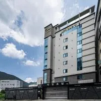 Time Hotel โรงแรมในYangsan