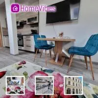 Moderní podkrovní byt 2KK u náměstí s klimatizací, Hotel in Hradec Králové