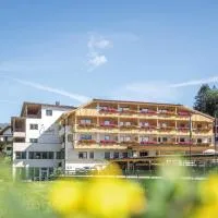 Hotel Condor, hotel di San Vigilio Di Marebbe