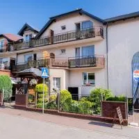 Pokoje Gościnne Raf-Tur - Sala Zabaw, Grill - Idealny dla rodzin z dziećmi – hotel w Ostrowie