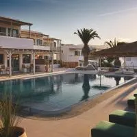NUMO Mykonos Boutique Resort、カラファティスのホテル