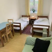 Sleeping Giant outdoor adventure flat, hotel a Pen-y-cae