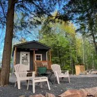 HARRISVILLE Love Shack, hotel din Harrisville