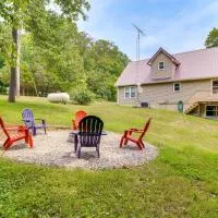 Modern Eckerty Home w/ Deck on Patoka Lake!, хотел в Taswell